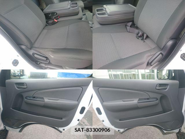 Nissan NV350 Caravan 2020-08 8101012-11