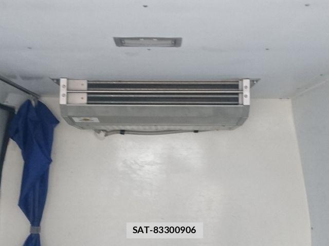 Nissan NV350 Caravan 2020-08 8101012-19