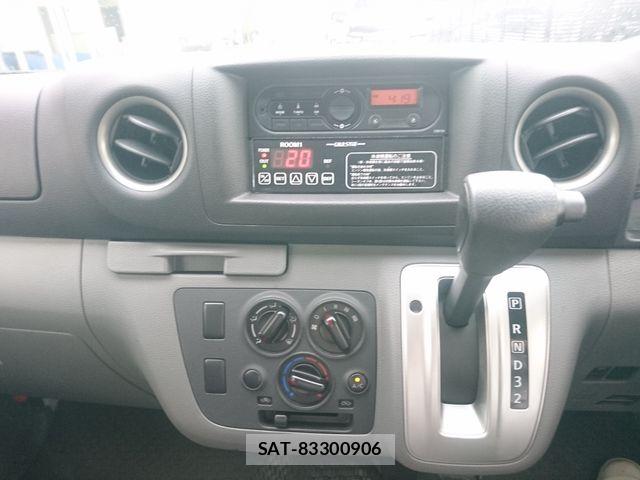 Nissan NV350 Caravan 2020-08 8101012-23