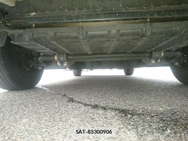Nissan NV350 Caravan 2020-08 8101012-27