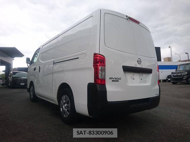 Nissan NV350 Caravan 2020-08 8101012-2