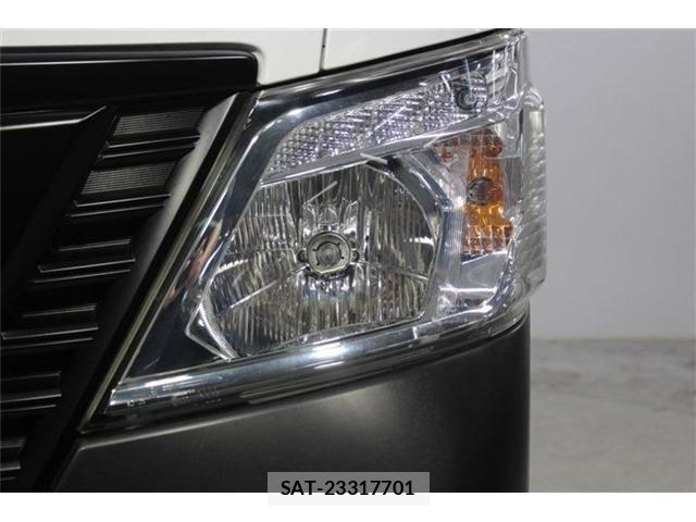 Nissan NV350 Caravan 2018-08 8209368-13