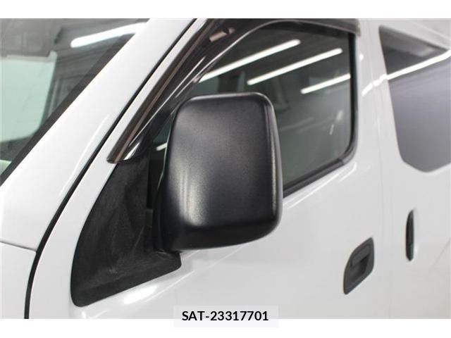 Nissan NV350 Caravan 2018-08 8209368-14