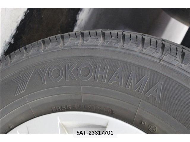 Nissan NV350 Caravan 2018-08 8209368-18