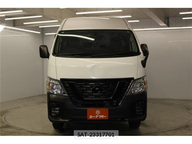 Nissan NV350 Caravan 2018-08 8209368-1