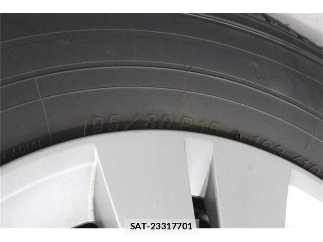Nissan NV350 Caravan 2018-08 8209368-19