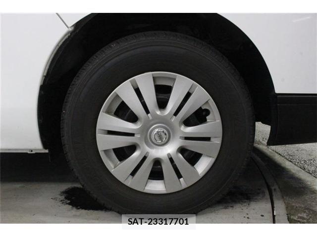 Nissan NV350 Caravan 2018-08 8209368-20