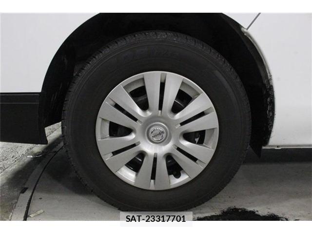 Nissan NV350 Caravan 2018-08 8209368-21