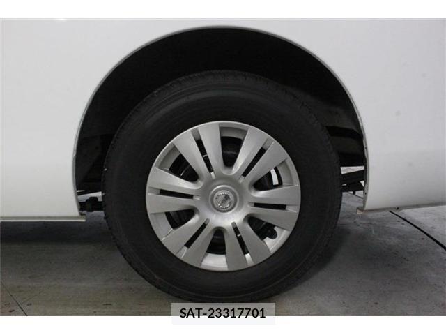 Nissan NV350 Caravan 2018-08 8209368-22