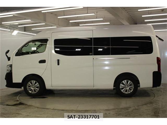 Nissan NV350 Caravan 2018-08 8209368-7