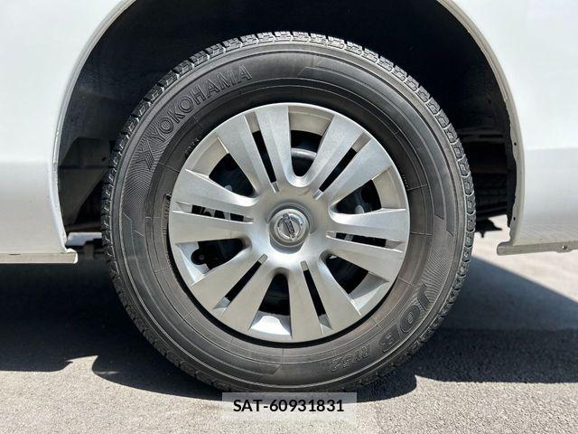 Nissan NV350 Caravan 2021-07 8209367-17