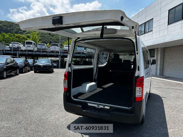Nissan NV350 Caravan 2021-07 8209367-27