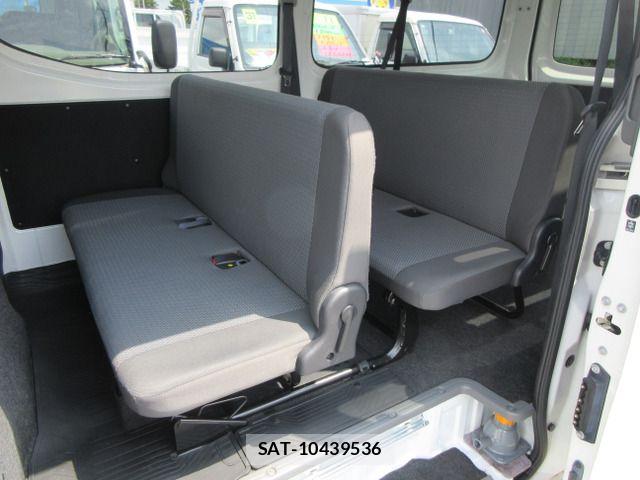Nissan NV350 Caravan 2017-03 8316183-15