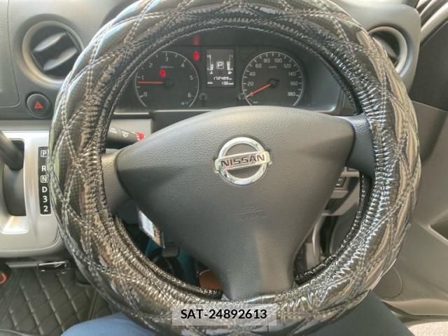 Nissan NV350 Caravan 2018-04 8316184-12