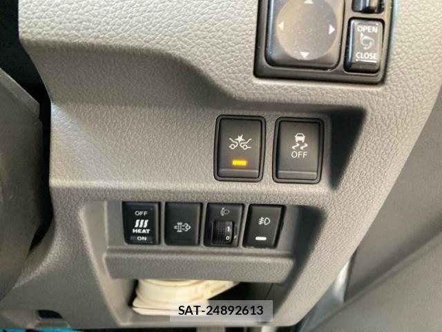 Nissan NV350 Caravan 2018-04 8316184-14