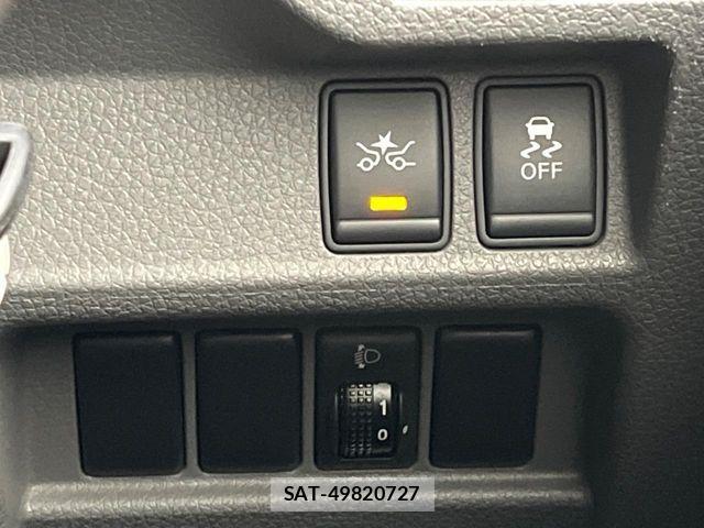 Nissan NV350 Caravan 2016-09 8526412-4