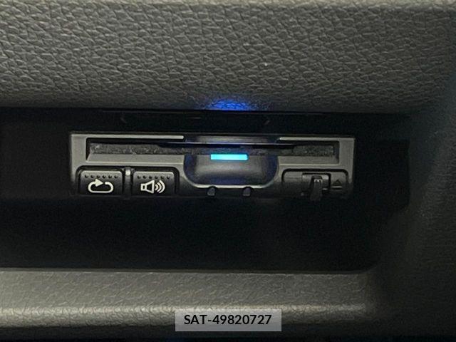 Nissan NV350 Caravan 2016-09 8526412-6
