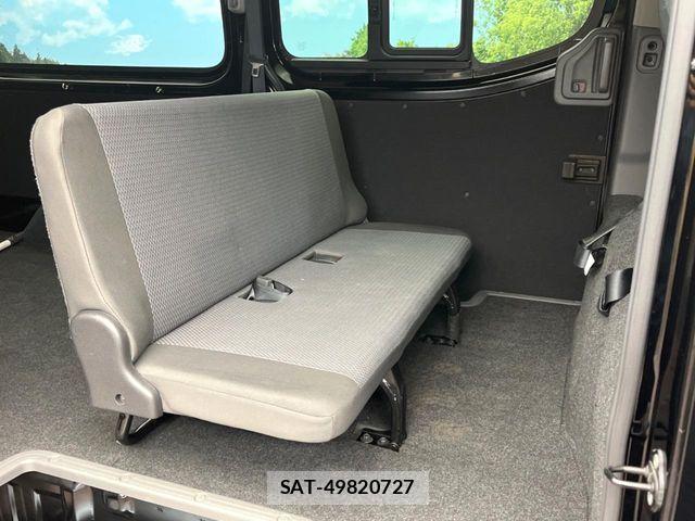Nissan NV350 Caravan 2016-09 8526412-8