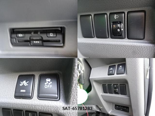 Nissan NV350 Caravan 2021-07 8628227-16