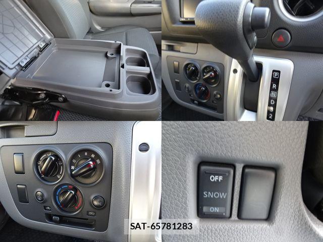 Nissan NV350 Caravan 2021-07 8628227-17