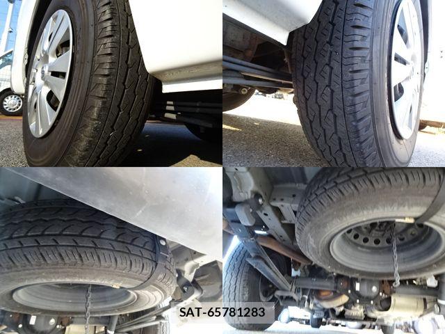 Nissan NV350 Caravan 2021-07 8628227-5