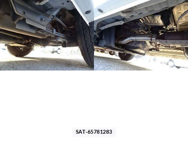 Nissan NV350 Caravan 2021-07 8628227-6
