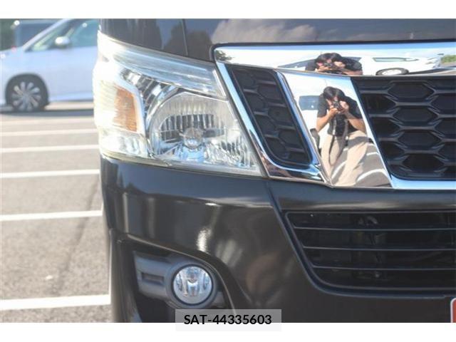 Nissan NV350 Caravan 2015-02 8628226-12