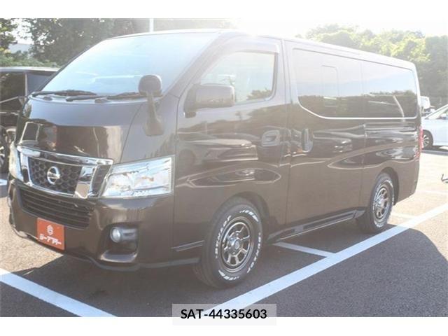 Nissan NV350 Caravan 2015-02 8628226-27