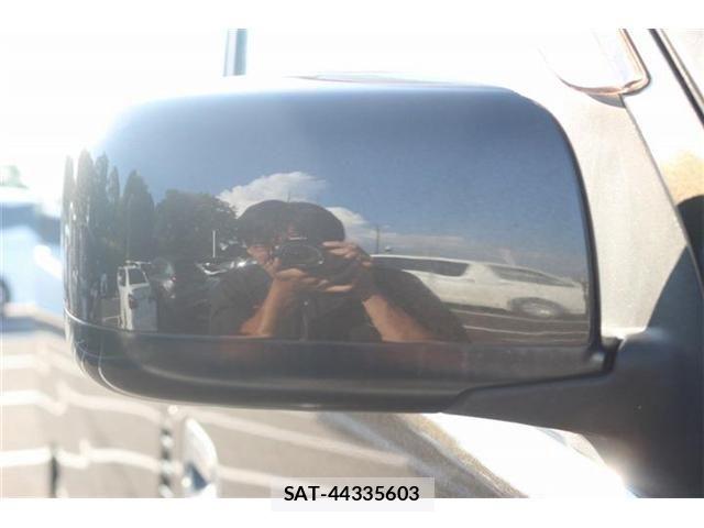 Nissan NV350 Caravan 2015-02 8628226-28