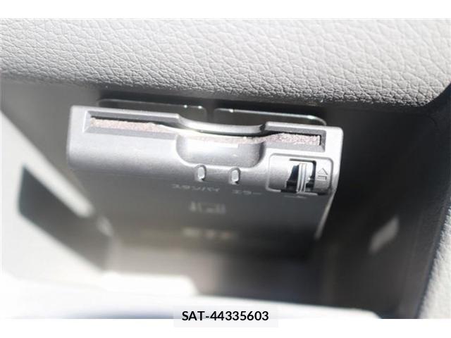 Nissan NV350 Caravan 2015-02 8628226-6