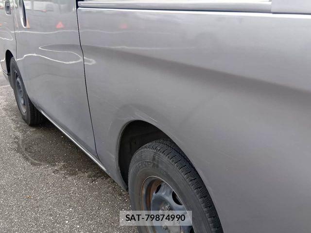 Nissan NV350 Caravan 2016-03 8881380-12