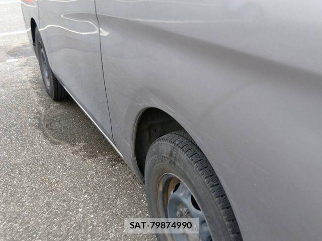 Nissan NV350 Caravan 2016-03 8881380-15