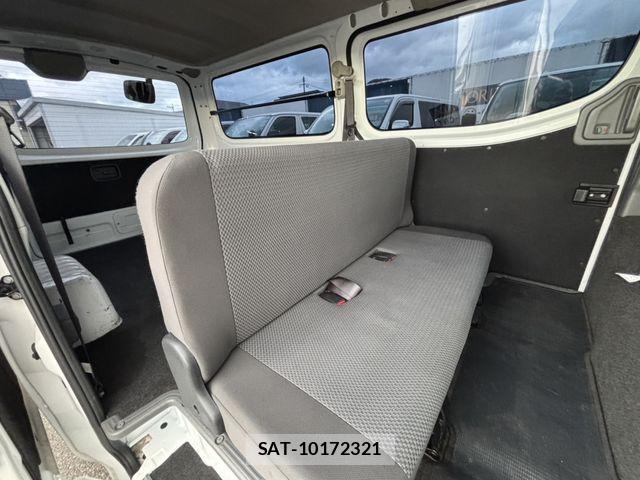 Nissan NV350 Caravan 2021-09 8881379-14