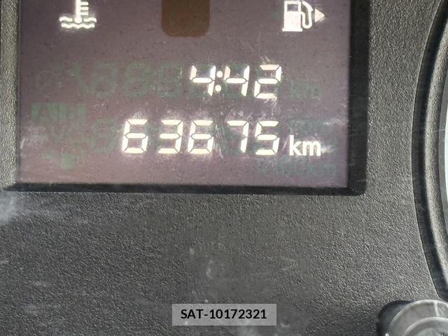 Nissan NV350 Caravan 2021-09 8881379-6