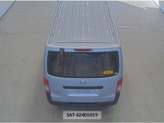 Nissan NV350 Caravan 2015-06 525711-3