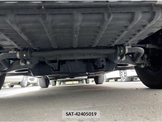 Nissan NV350 Caravan 2015-06 525711-4