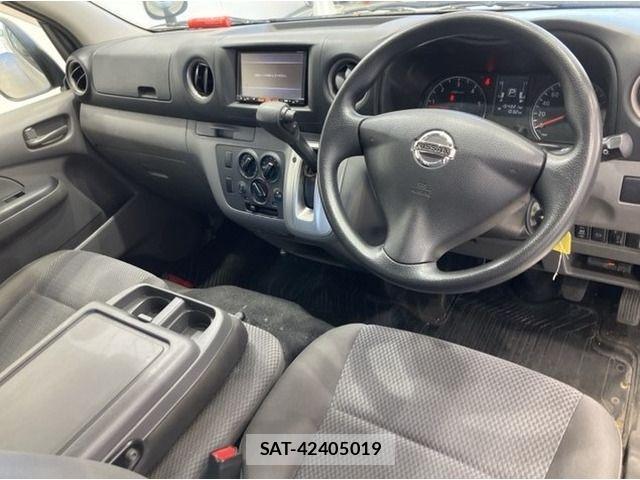 Nissan NV350 Caravan 2015-06 525711-6