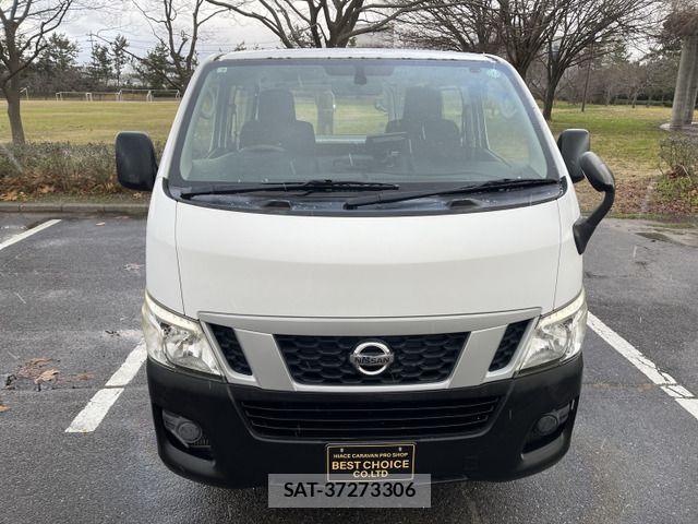 Nissan NV350 Caravan 2017-07 530088-12