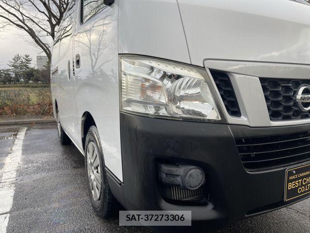 Nissan NV350 Caravan 2017-07 530088-19