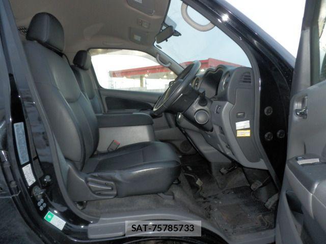 Nissan NV350 Caravan 2014-06 731218-12