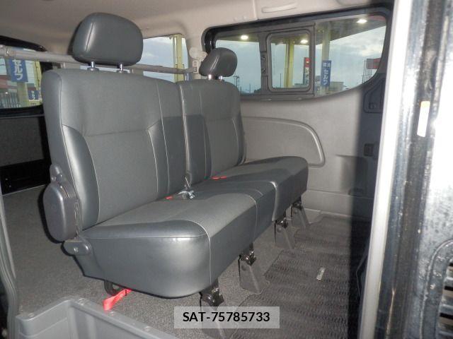 Nissan NV350 Caravan 2014-06 731218-16