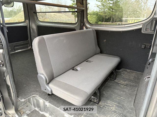Nissan NV350 Caravan 2015-03 872659-15