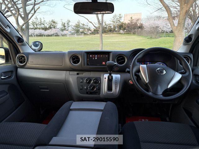 Nissan NV350 Caravan 2013-09 875501-11
