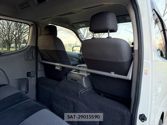 Nissan NV350 Caravan 2013-09 875501-14
