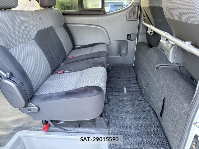 Nissan NV350 Caravan 2013-09 875501-17