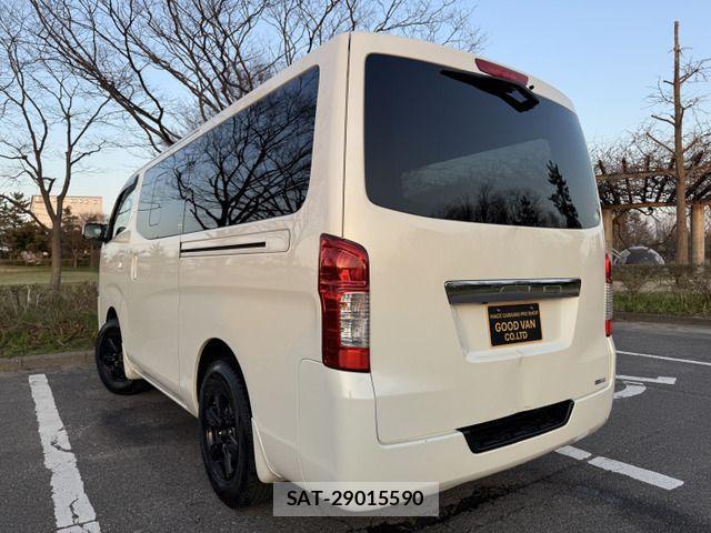 Nissan NV350 Caravan 2013-09 875501-1
