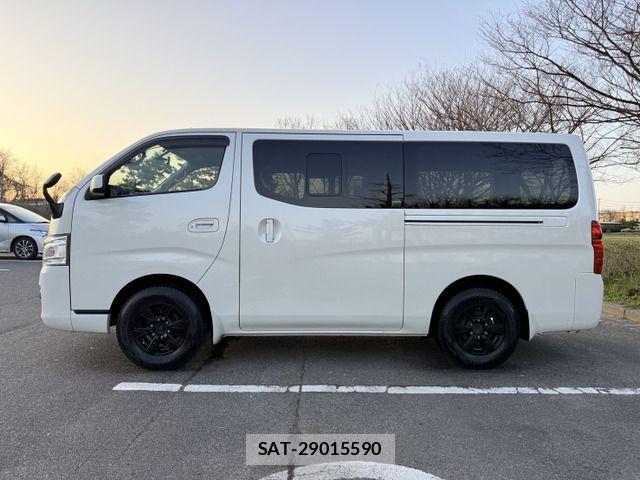 Nissan NV350 Caravan 2013-09 875501-7