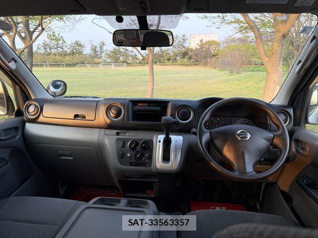 Nissan NV350 Caravan 2014-03 902799-12
