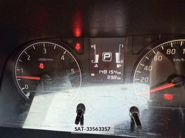 Nissan NV350 Caravan 2014-03 902799-13