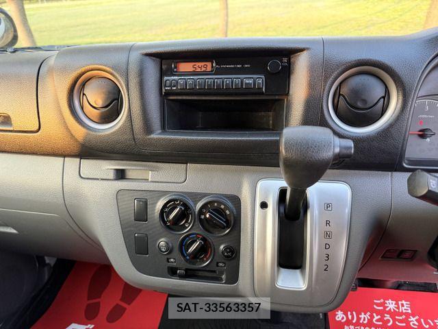 Nissan NV350 Caravan 2014-03 902799-14